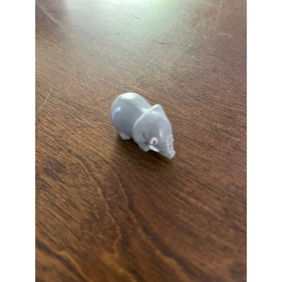 1993 Polly Pocket  Bluebird Wild Zoo World Replacement Elephant - Picture 1 of 2